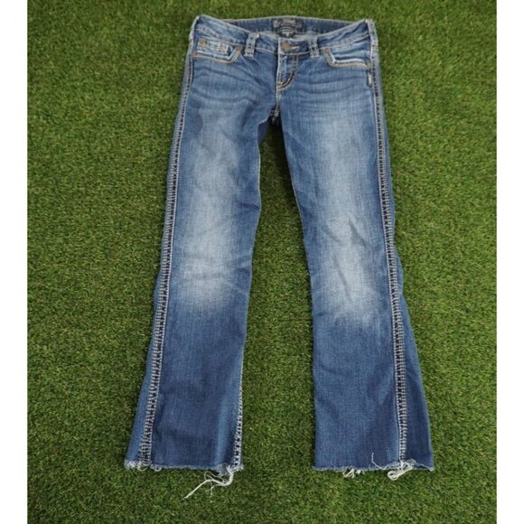 Silver Jeans Women’s  30x27 Blue Frances 18” Distressed Light Medium‎ Wash - Picture 1 of 16